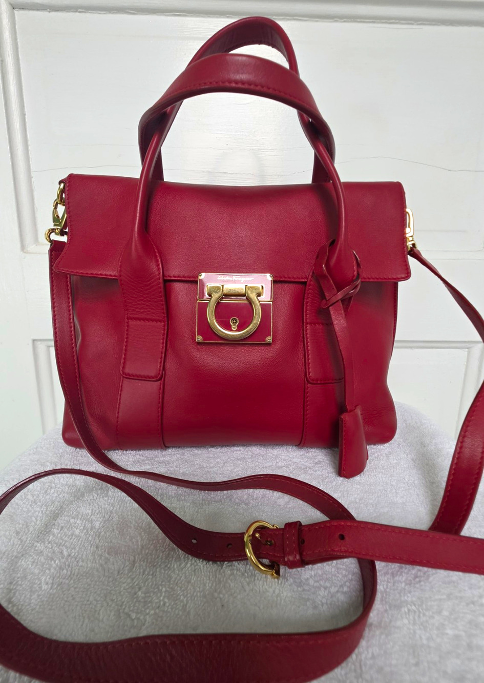 Salvatore Ferragamo Red Leather Satchel Top Handle Crossbody Sophia Gold HW COA